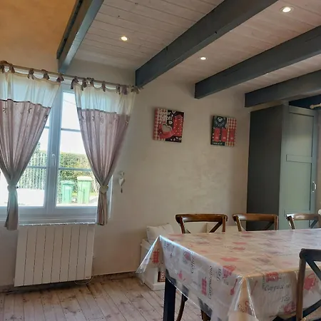 Дом отдыха Jolie Maison A La Cotiniere Classee 3 Etoiles Сен-Пьер-д'Олерон