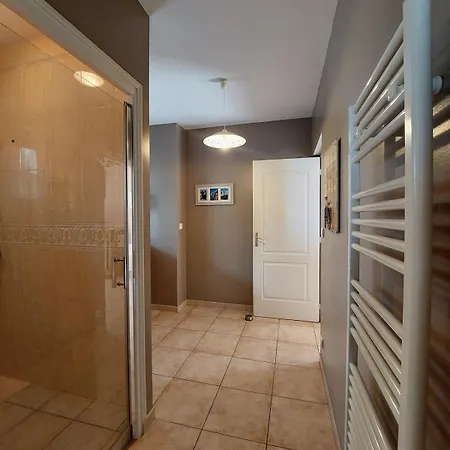 Дом отдыха Jolie Maison A La Cotiniere Classee 3 Etoiles *